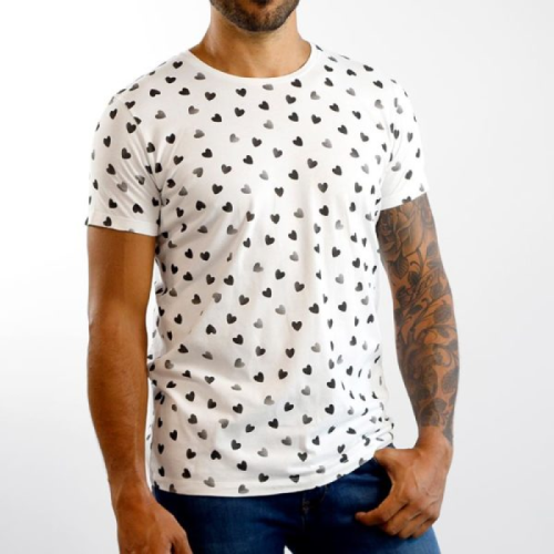 61804 CAMISETA CORAZÓNS UNISEX