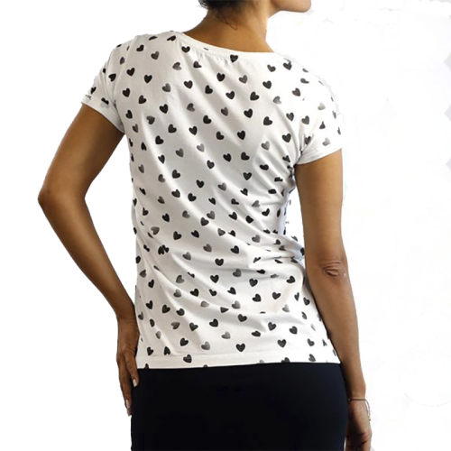 61813 CAMISETA CORAZONES...