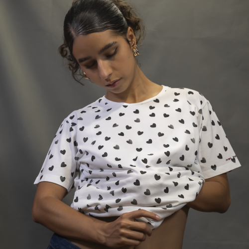 61804 UNISEX HEARTS T-SHIRT